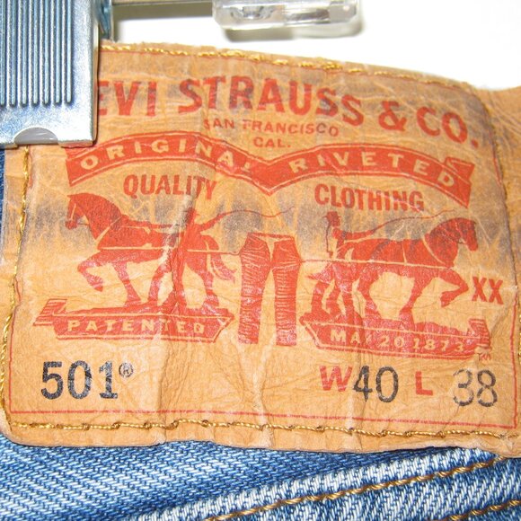 Vintage Levis Men's 501Jeans Button Fly Distressed 40W 38L (actual 39W 33.5L) - Picture 6 of 9